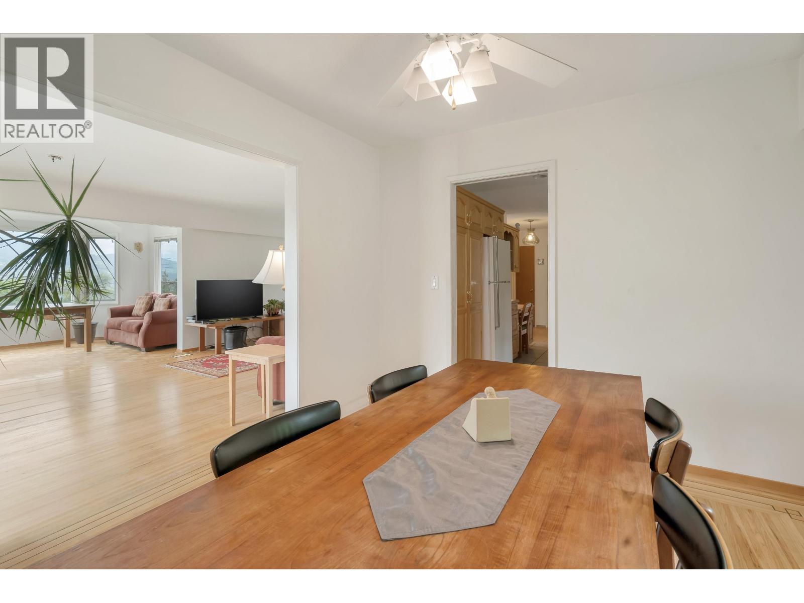 Photo 15 of 914 Baker Drive, Coquitlam BC