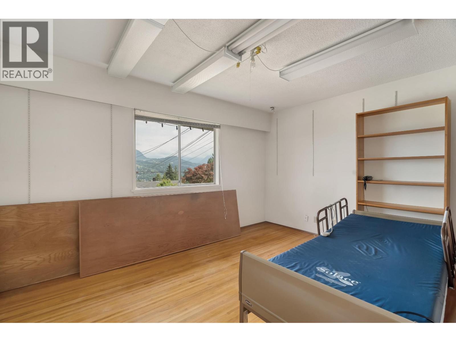 Photo 20 of 914 Baker Drive, Coquitlam BC