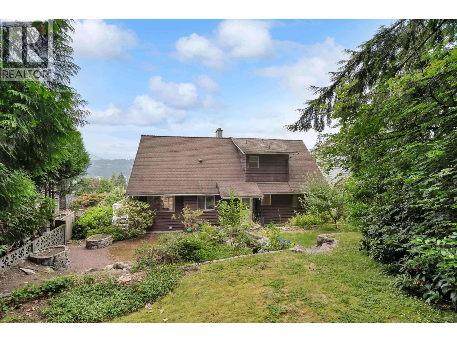 Photo 30 of 914 Baker Drive, Coquitlam BC
