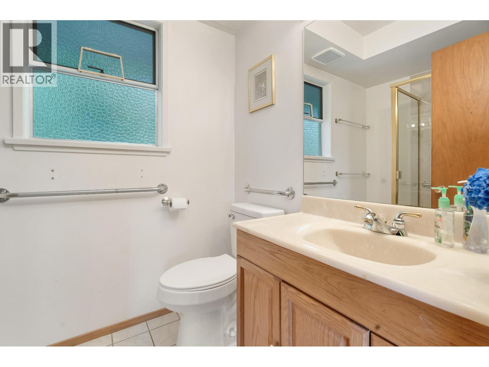 Photo 21 of 914 Baker Drive, Coquitlam BC