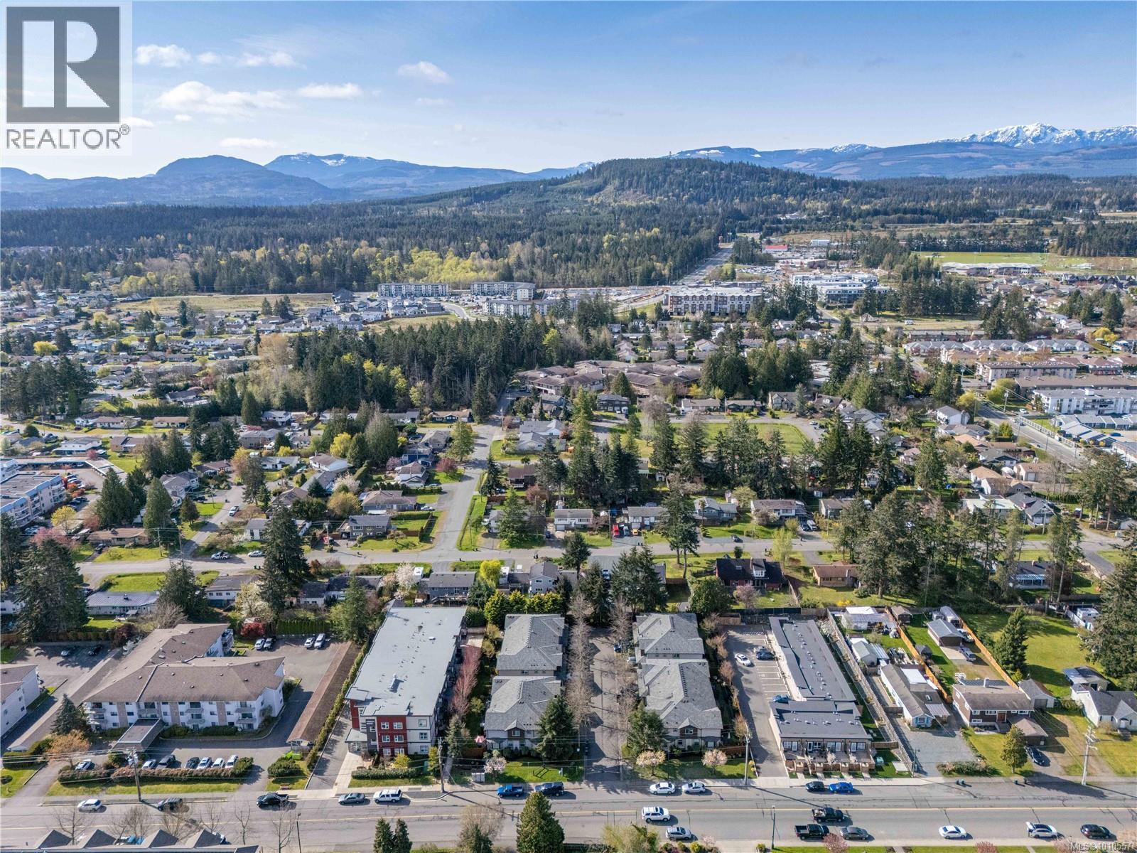 Photo 11 of 12 344 Hirst Ave, Parksville BC