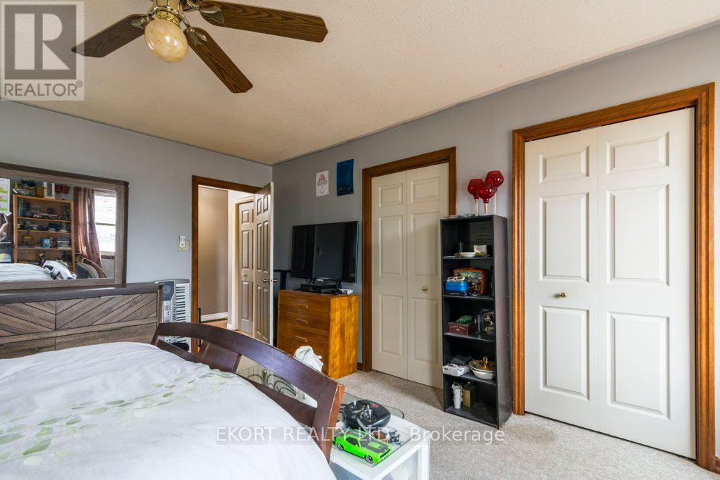 Photo 7 of 618 Ashley Street, Belleville ON