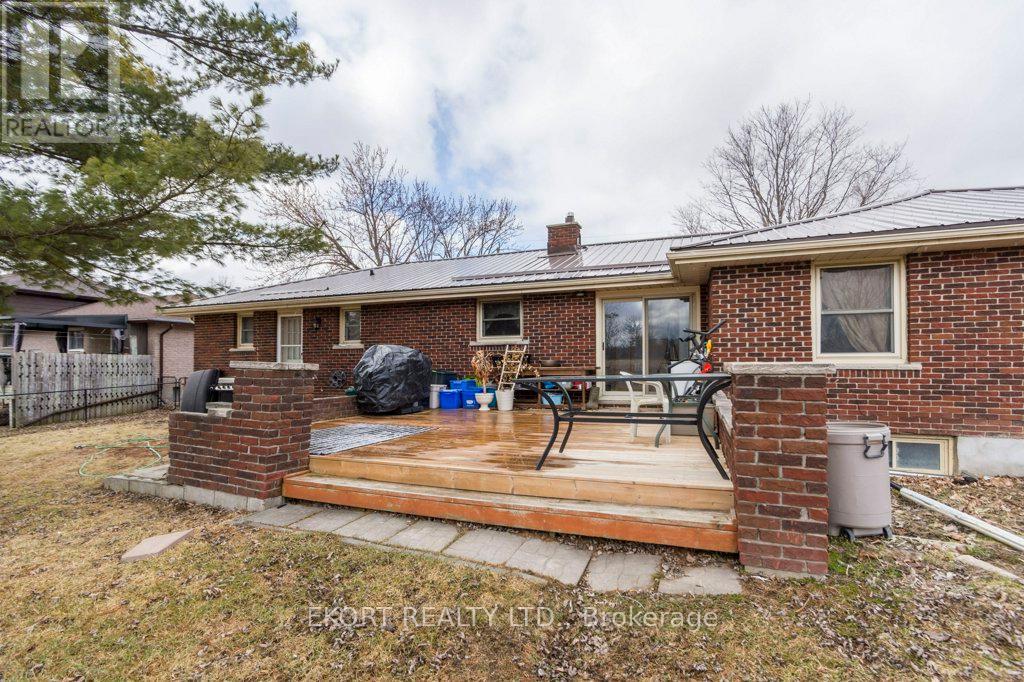 Photo 14 of 618 Ashley Street, Belleville ON