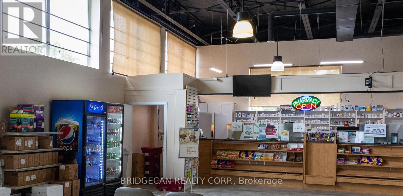 Photo 28 of 347 Colborne Street, Brantford ON