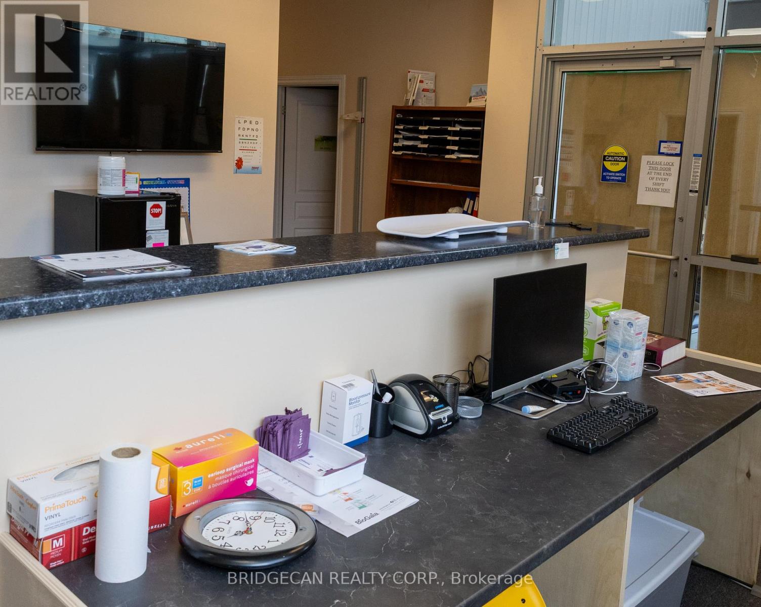 Photo 13 of 347 Colborne Street, Brantford ON