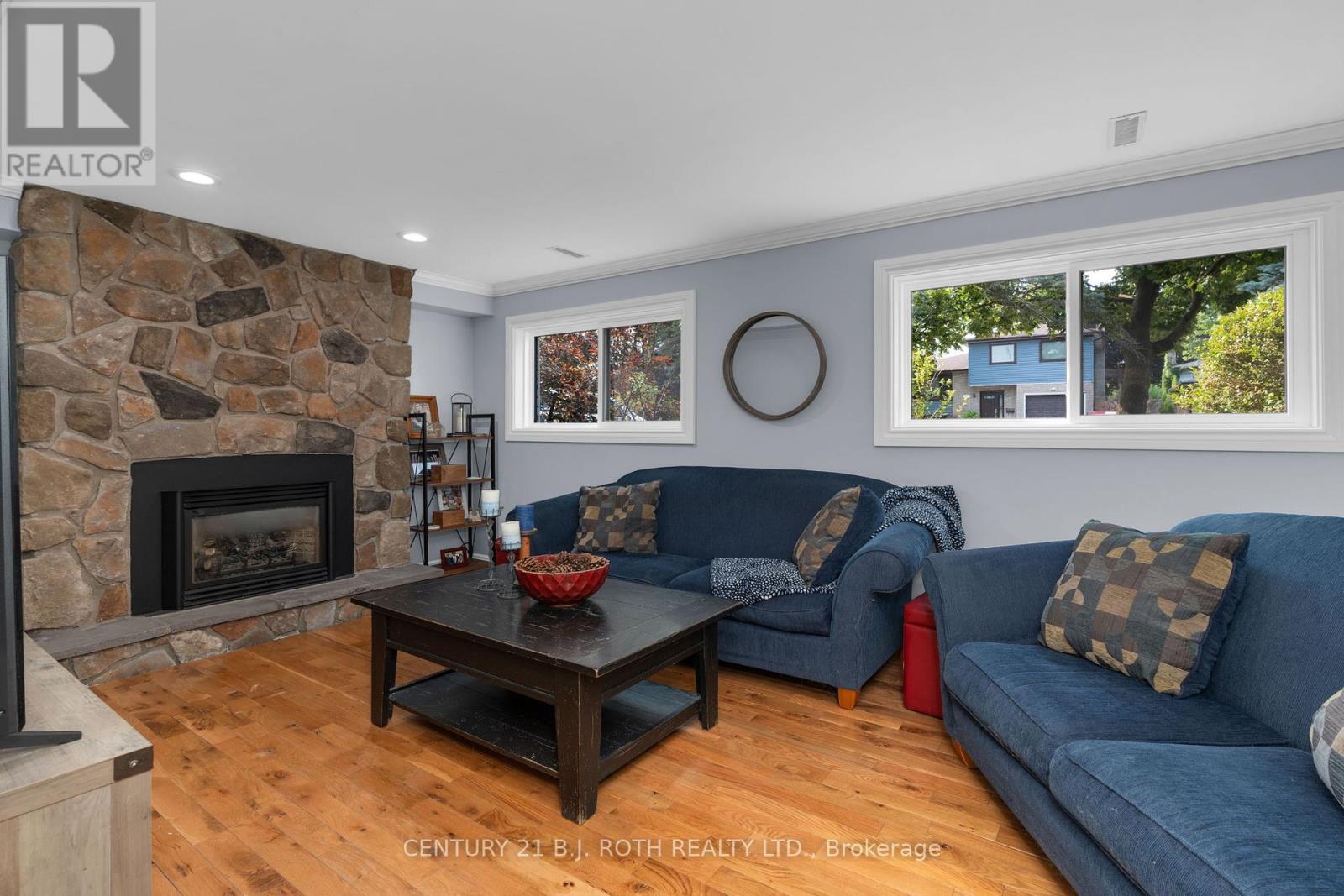 Photo 10 of 50 Belcourt Avenue, Barrie ON