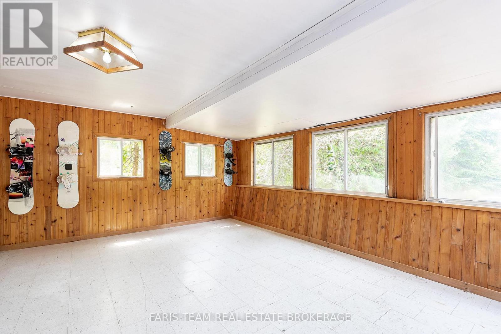 Photo 11 of 256 Knox Road E, Wasaga Beach ON