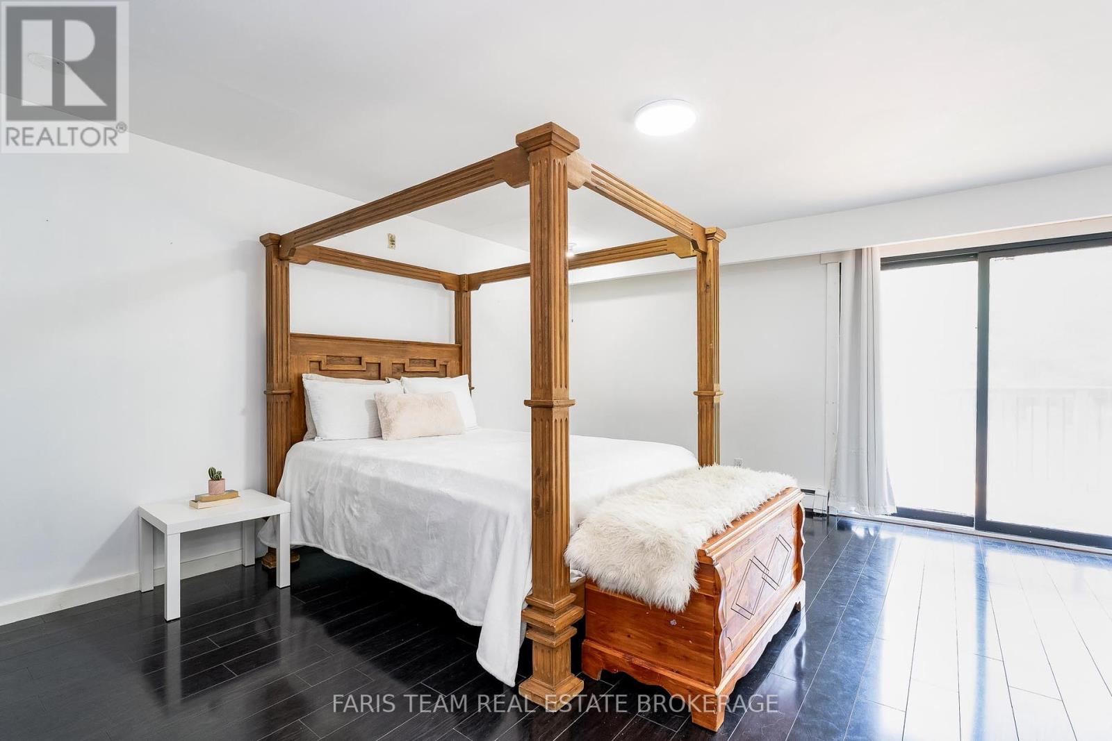 Photo 13 of 256 Knox Road E, Wasaga Beach ON