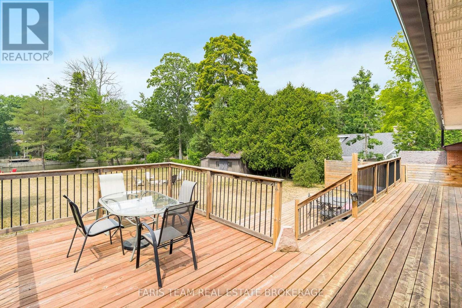 Photo 27 of 256 Knox Road E, Wasaga Beach ON