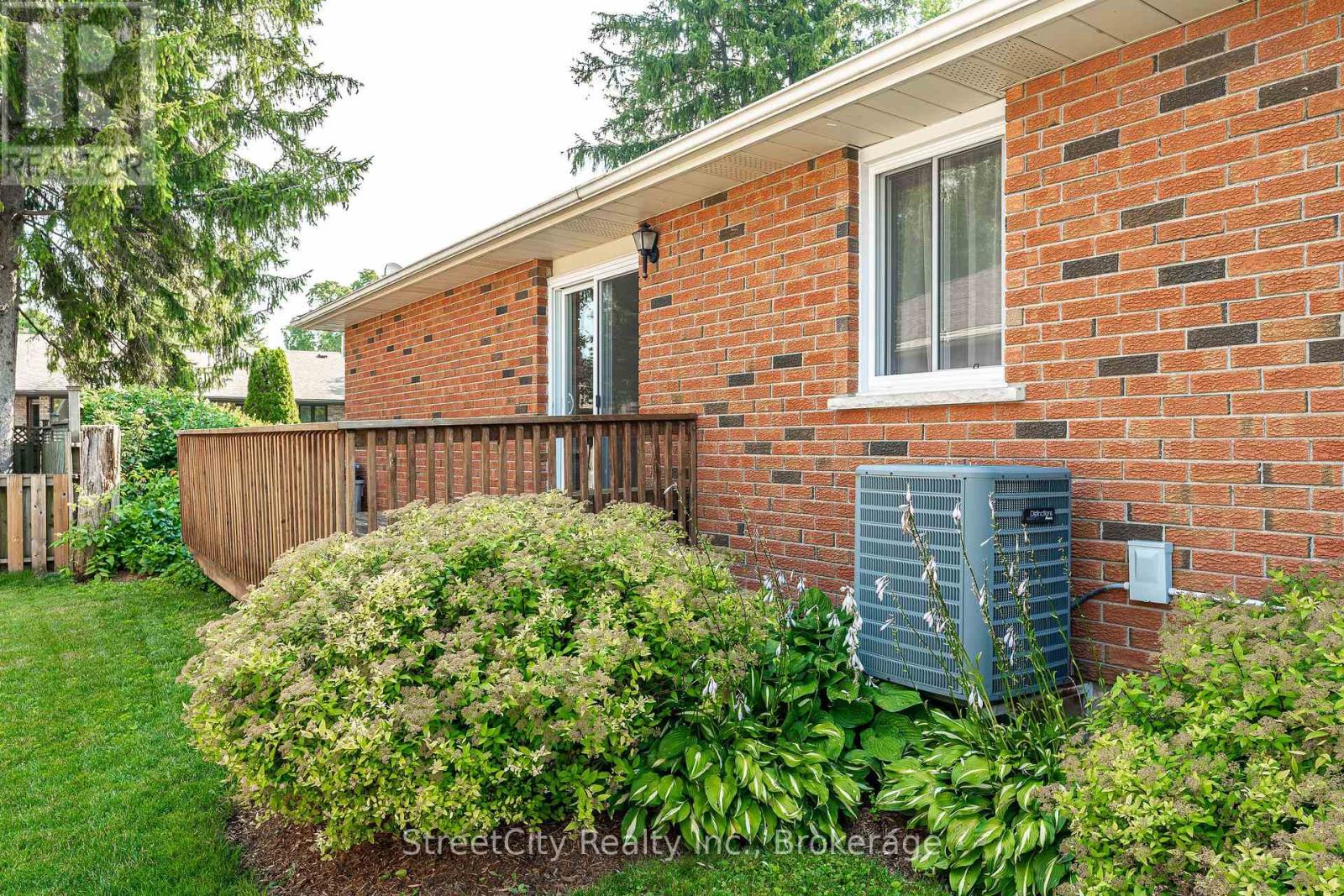 Photo 41 of 31 Cobourg Street, West Perth ON
