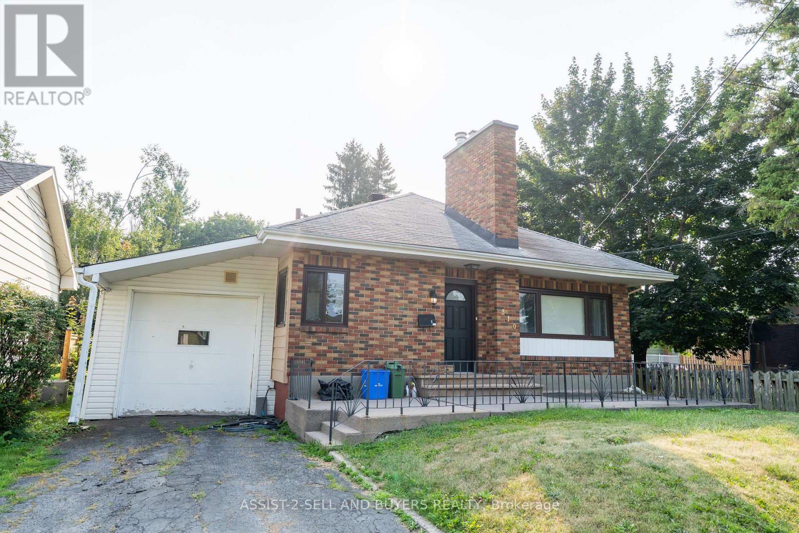 Photo 3 of 310 Westmoreland Avenue, Cornwall ON