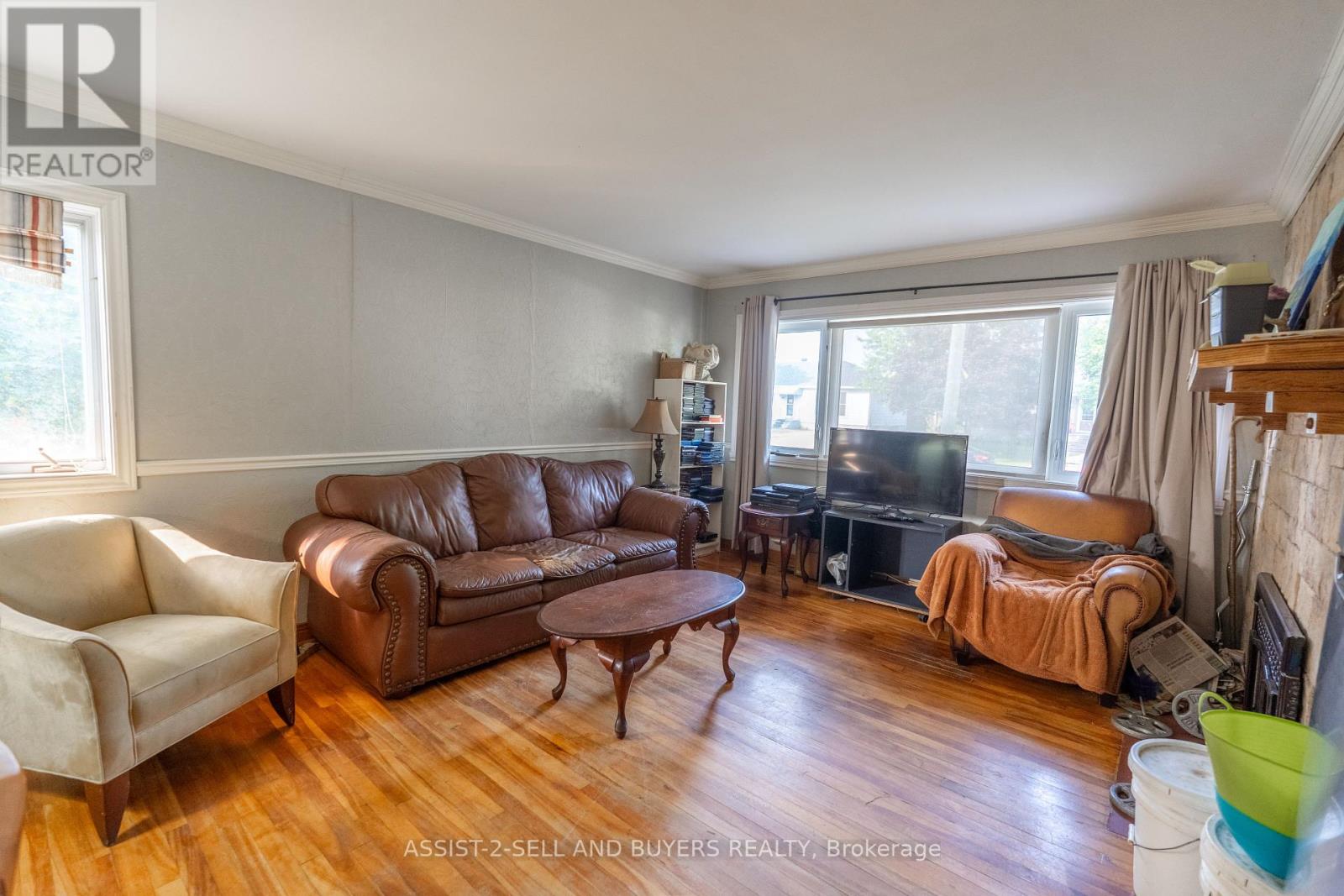 Photo 4 of 310 Westmoreland Avenue, Cornwall ON