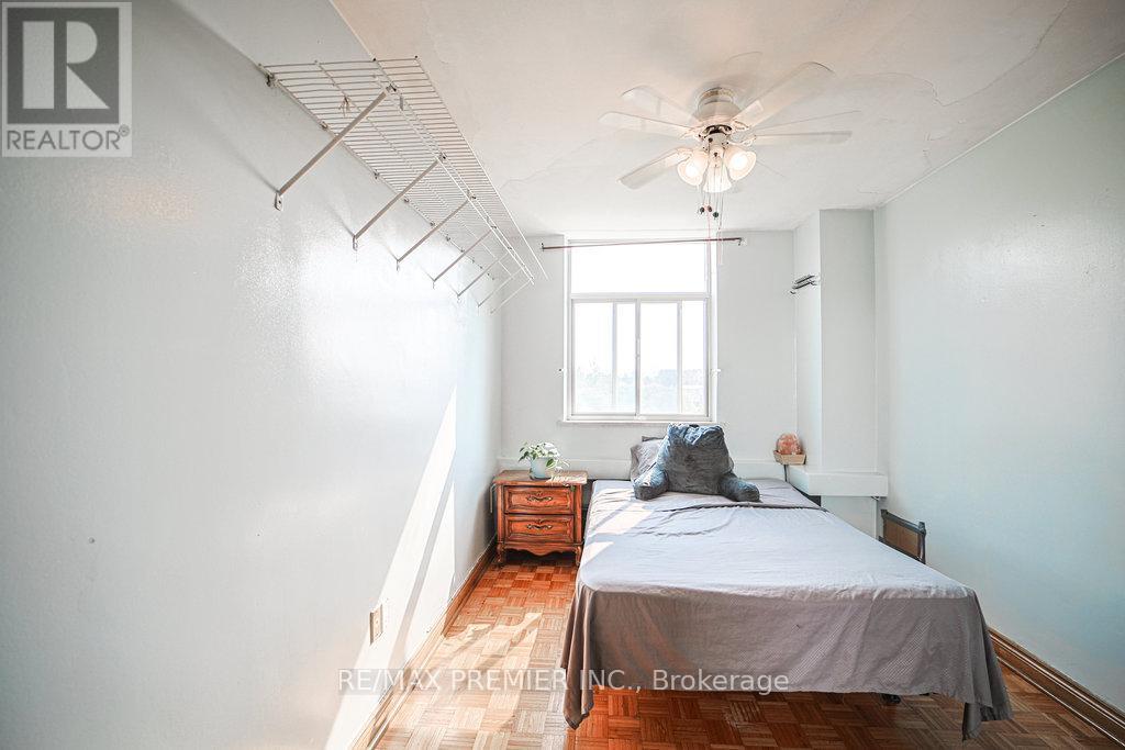 Photo 20 of 511 3460 Keele Street W, Toronto ON