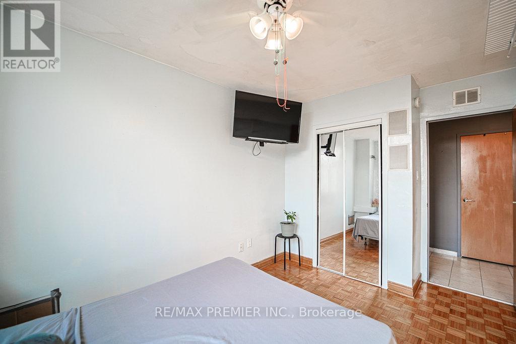 Photo 19 of 511 3460 Keele Street W, Toronto ON