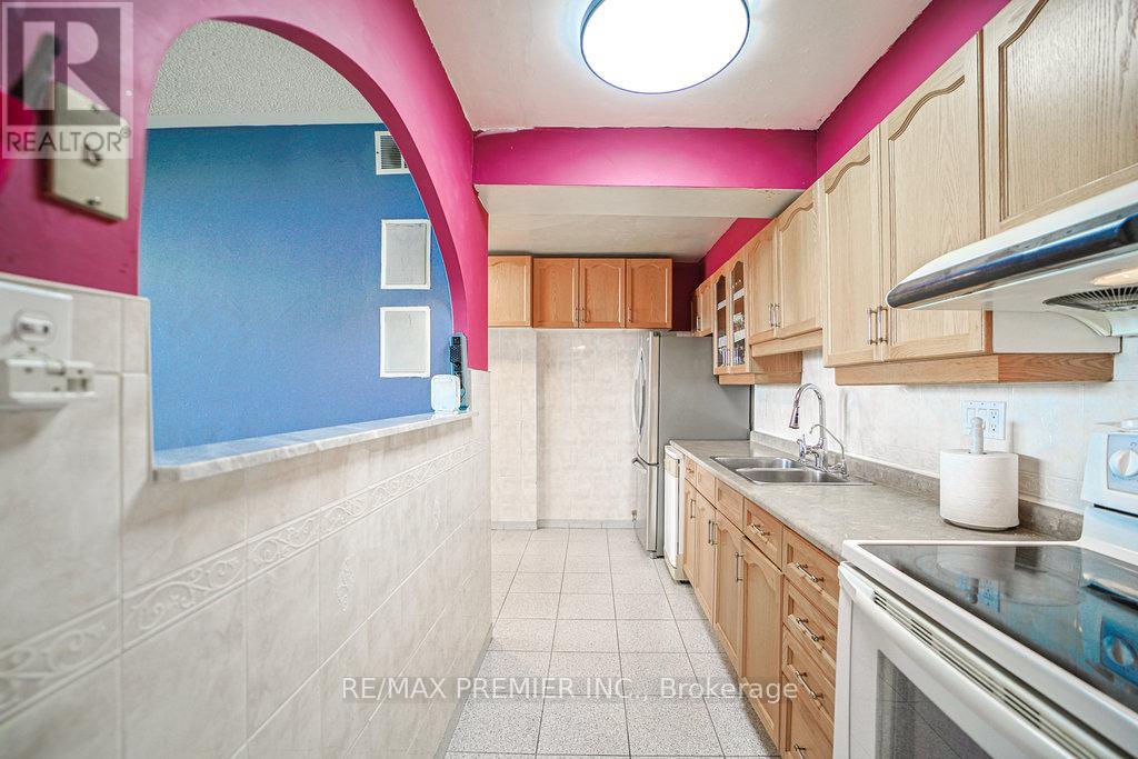 Photo 14 of 511 3460 Keele Street W, Toronto ON