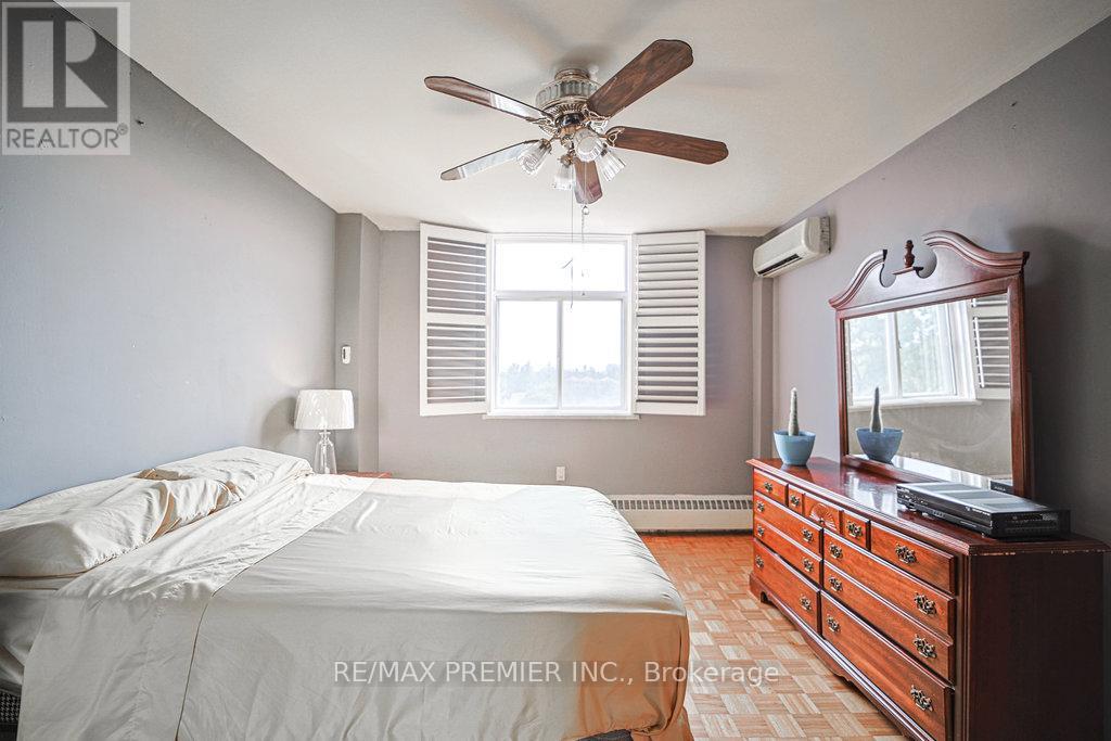 Photo 18 of 511 3460 Keele Street W, Toronto ON