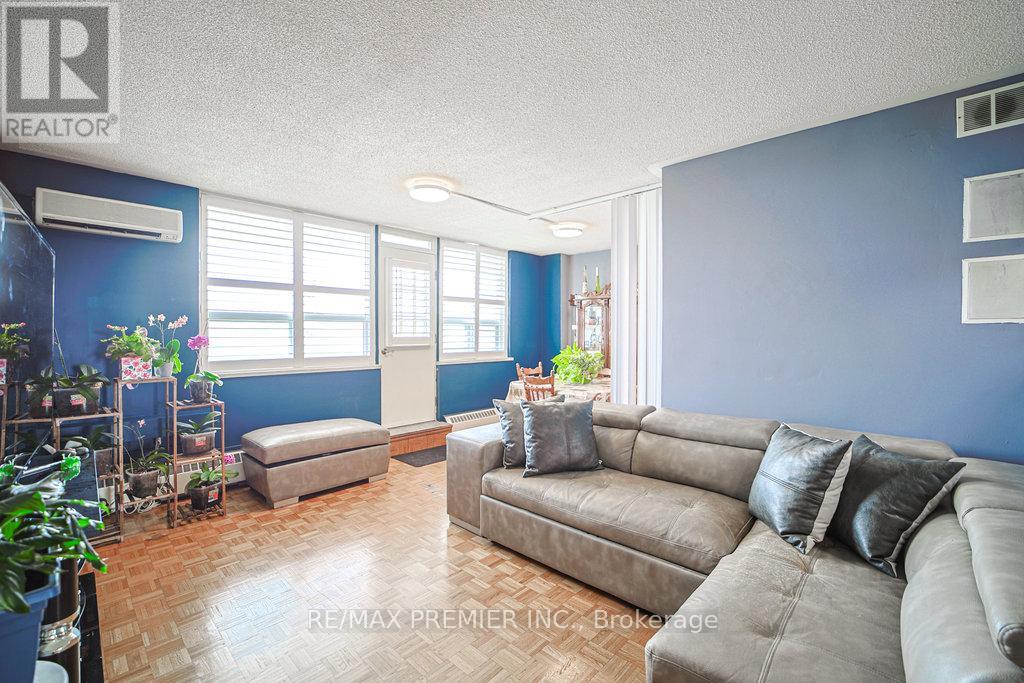 Photo 22 of 511 3460 Keele Street W, Toronto ON
