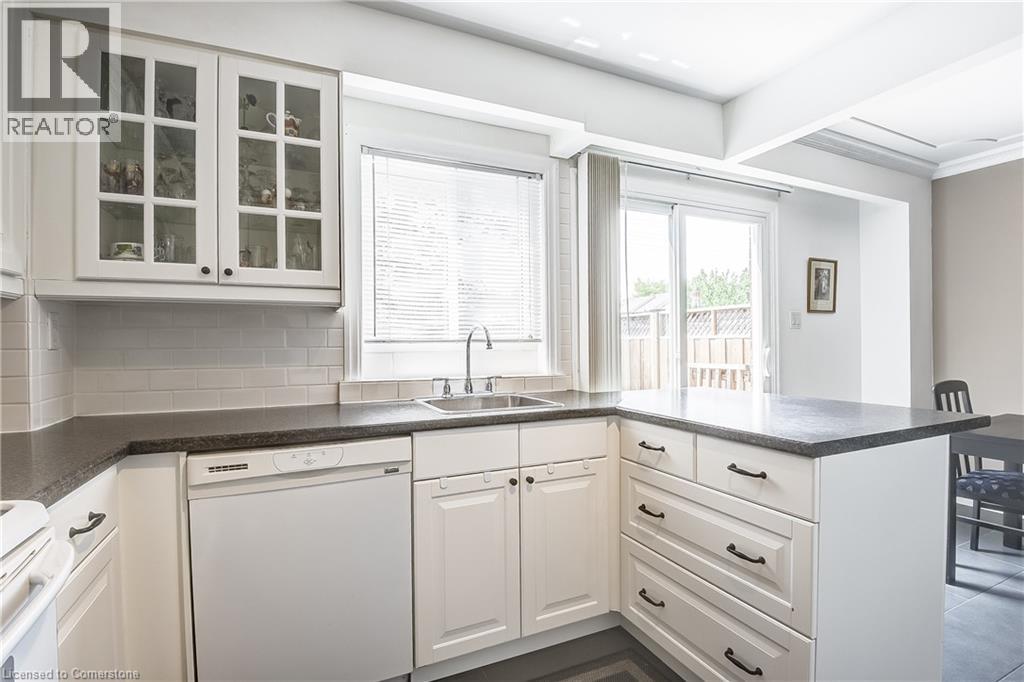 Photo 14 of 235 Bronte Street S Unit 69, Milton ON