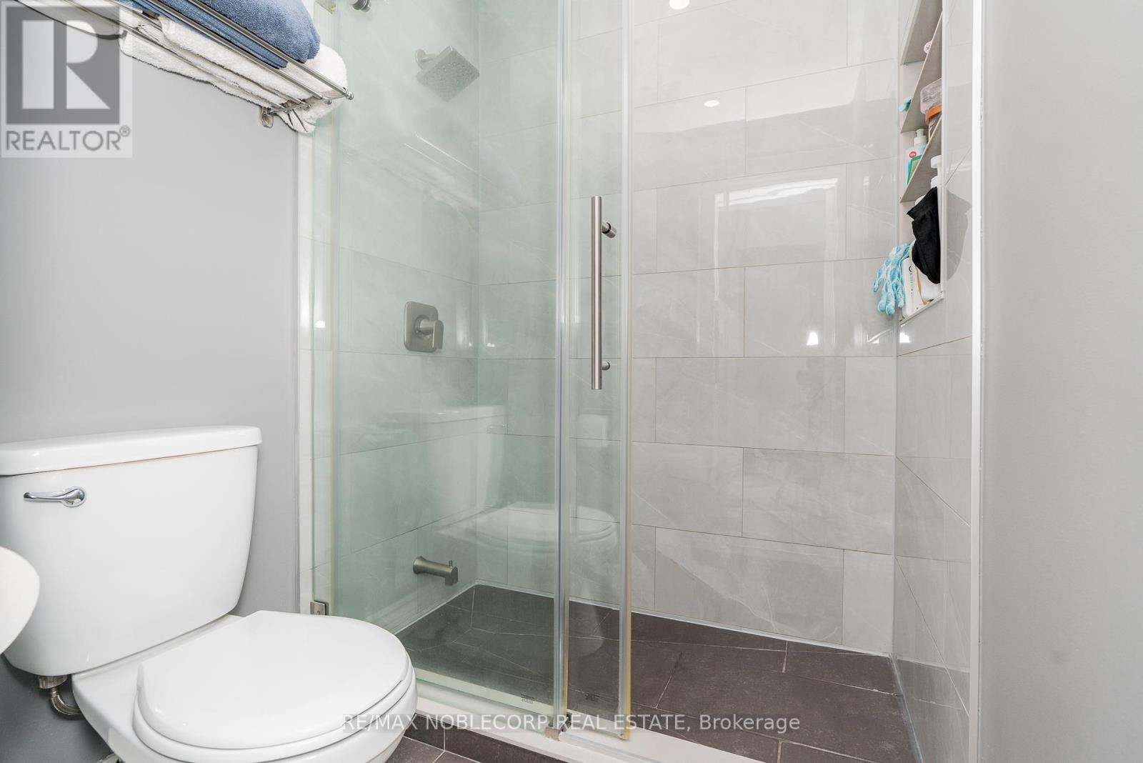 Photo 20 of 100 107 Bristol Road E, Mississauga ON