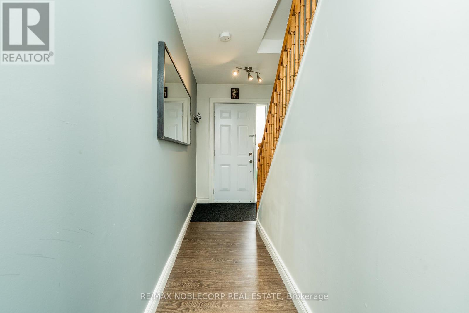 Photo 4 of 100 107 Bristol Road E, Mississauga ON