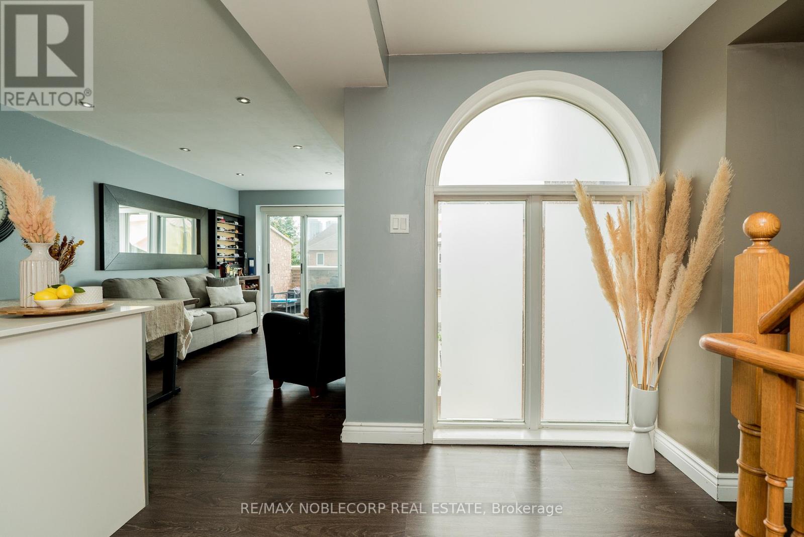 Photo 5 of 100 107 Bristol Road E, Mississauga ON