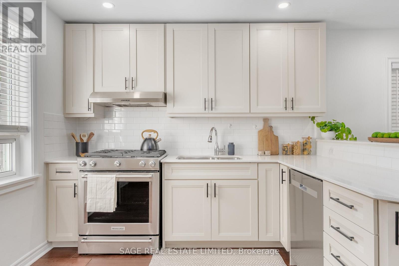 Photo 15 of 253 Mcroberts Avenue, Toronto ON