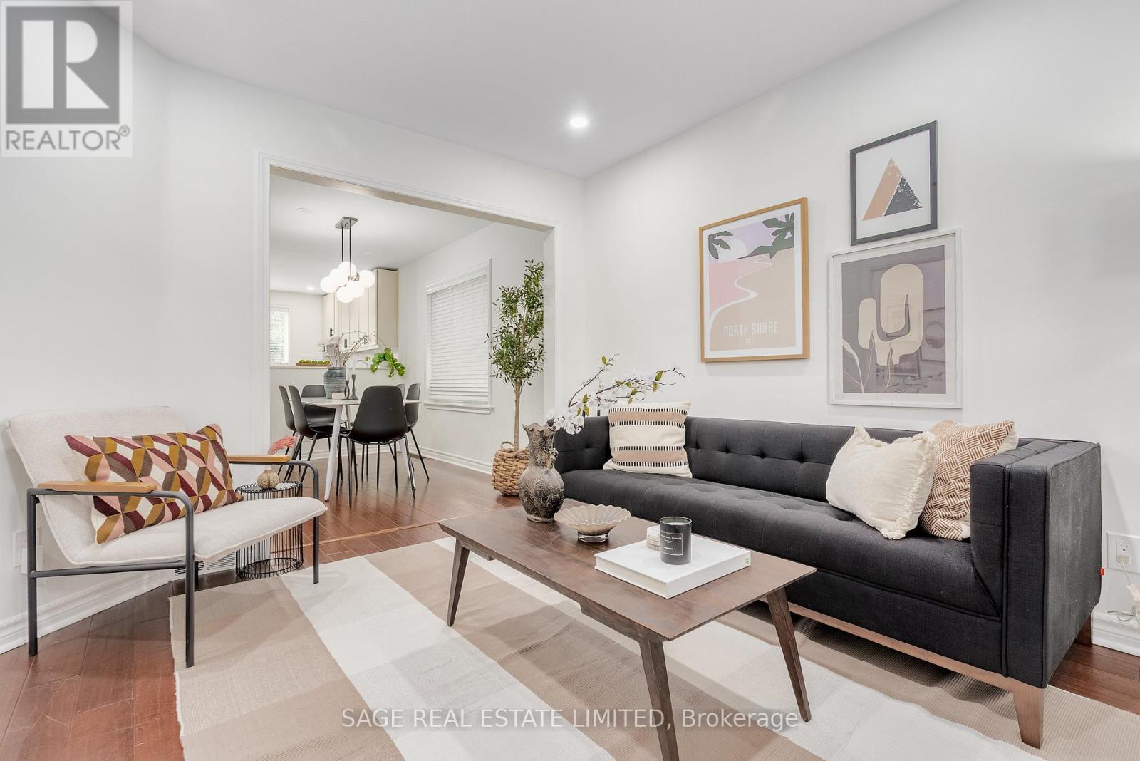 Photo 4 of 253 Mcroberts Avenue, Toronto ON