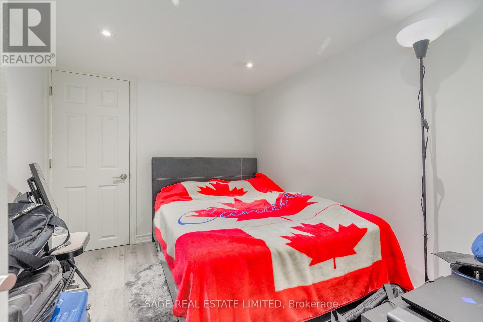 Photo 40 of 253 Mcroberts Avenue, Toronto ON