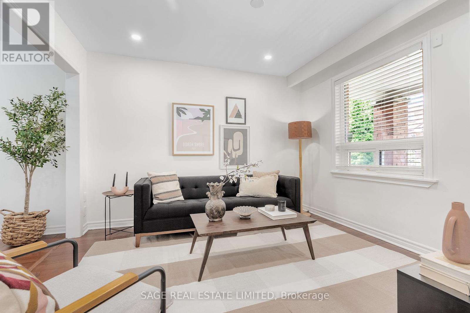 Photo 5 of 253 Mcroberts Avenue, Toronto ON
