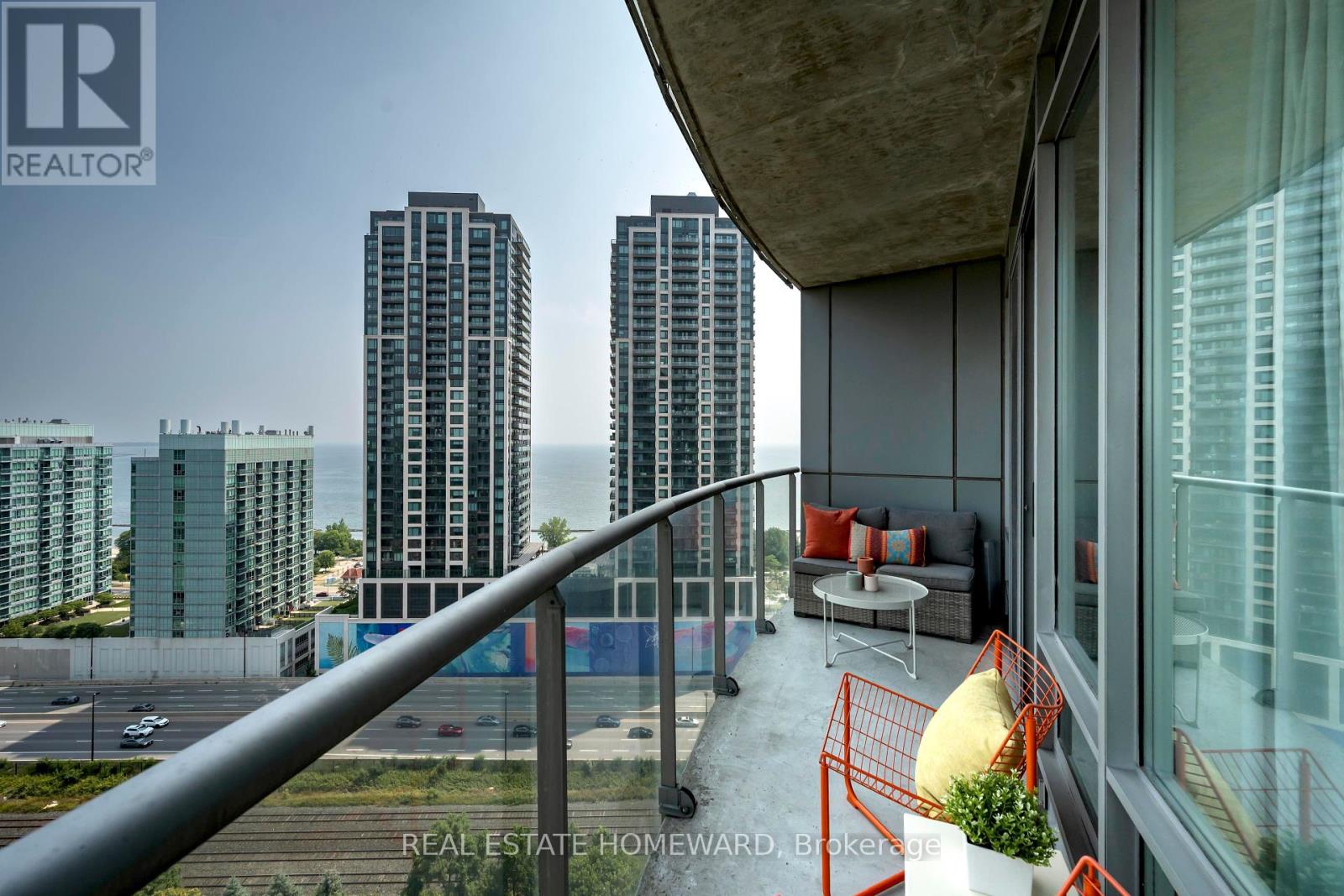 Photo 39 of 2107 15 Windermere Avenue, Toronto ON