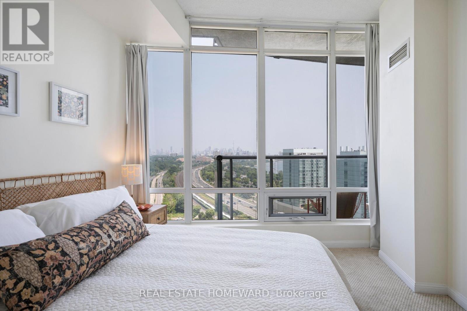 Photo 21 of 2107 15 Windermere Avenue, Toronto ON