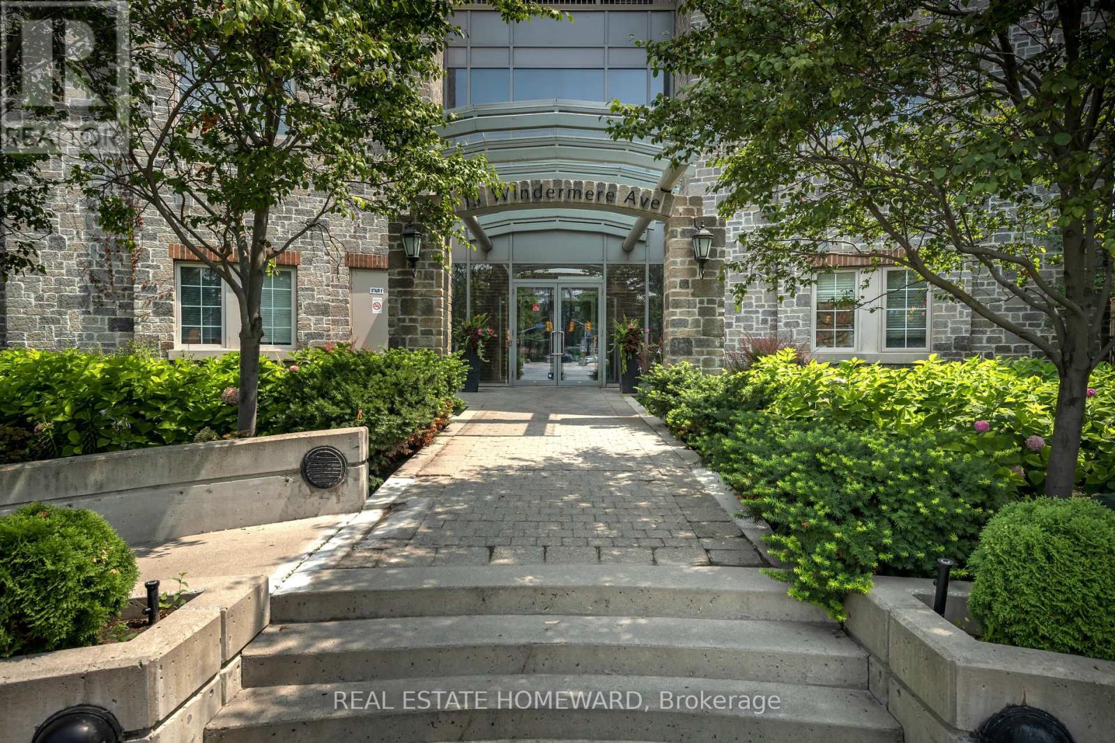 Photo 13 of 2107 15 Windermere Avenue, Toronto ON