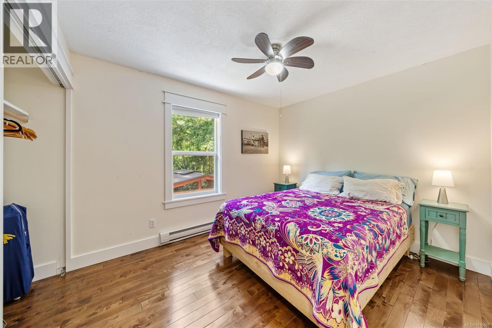 100 Comiaken Ave, Lake Cowichan
