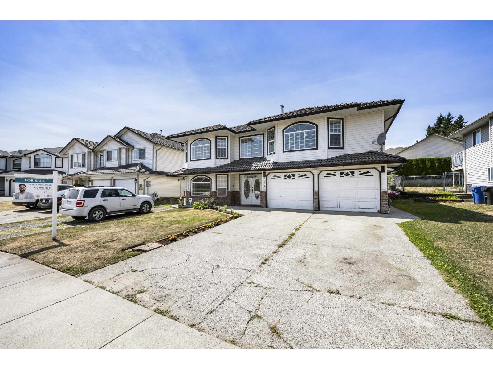 Photo 2 of 30516 Robin Drive, Abbotsford BC