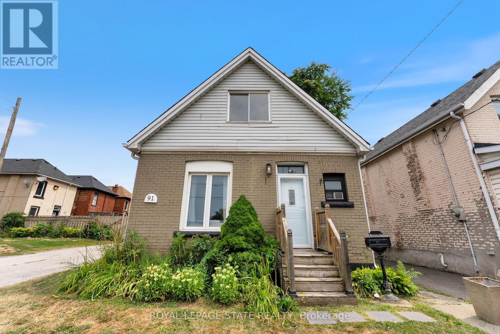Photo 2 of 91 Dundurn Street S, Hamilton ON