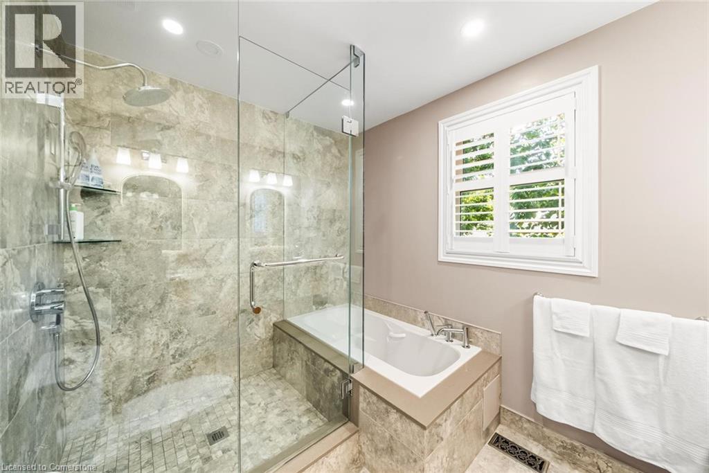 Photo 28 of 2262 Constance Drive, Oakville ON