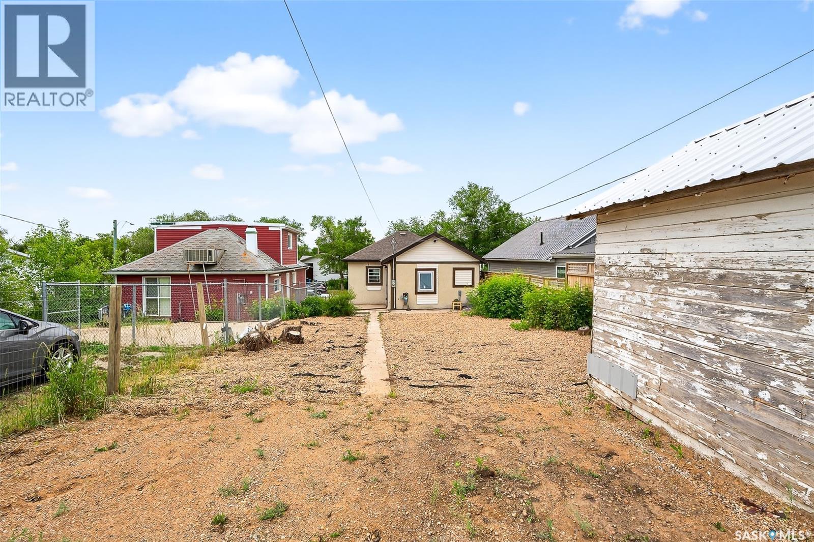 Photo 16 of 964 Athabasca Street W, Moose Jaw SK