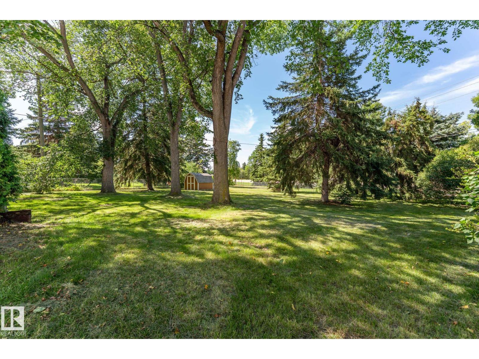 Photo 12 of 102 Maple Co, Sherwood Park AB
