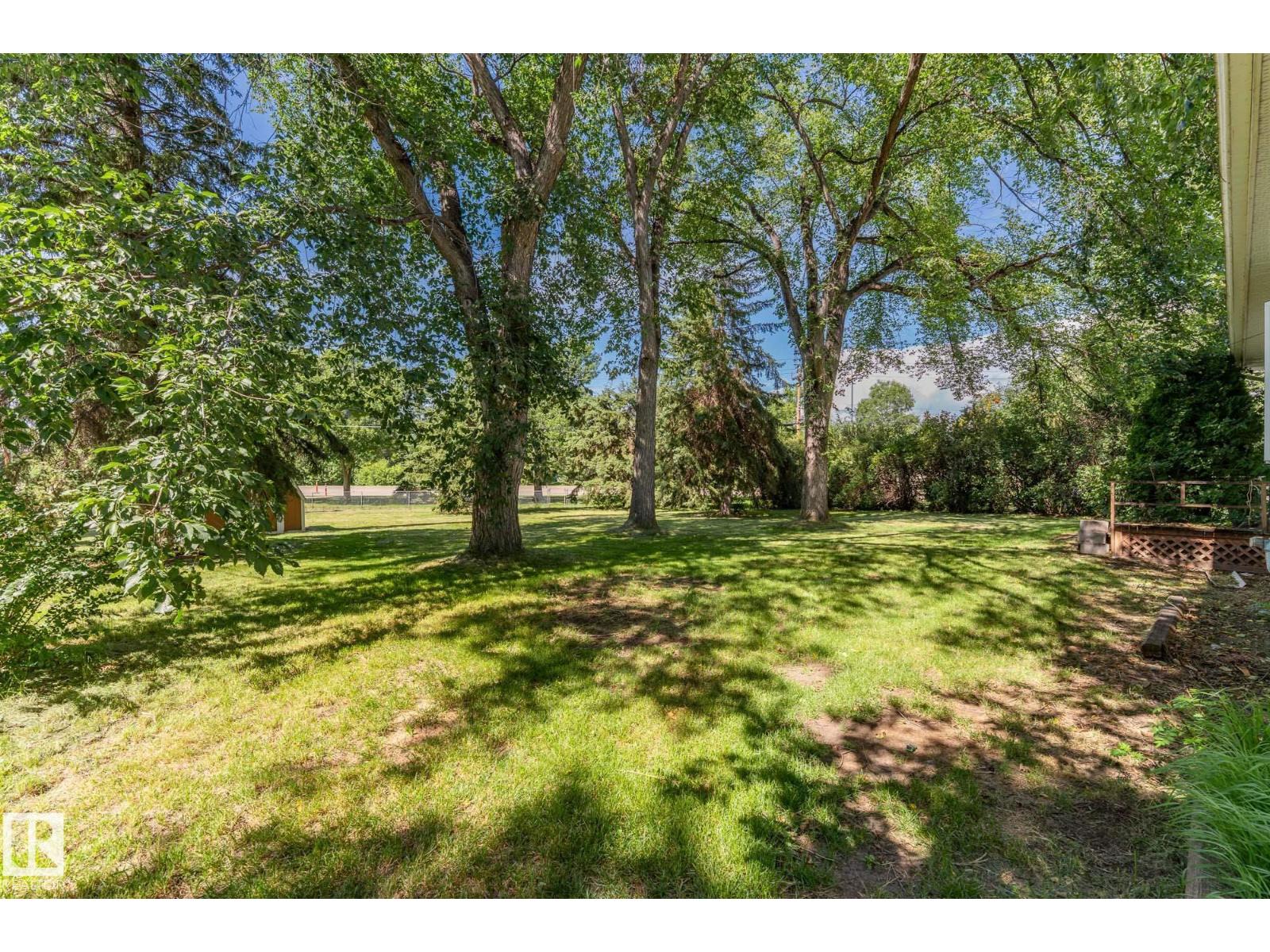 Photo 3 of 102 Maple Co, Sherwood Park AB