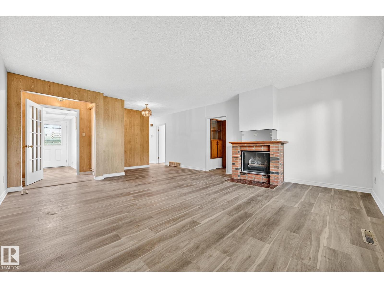 Photo 38 of 102 Maple Co, Sherwood Park AB