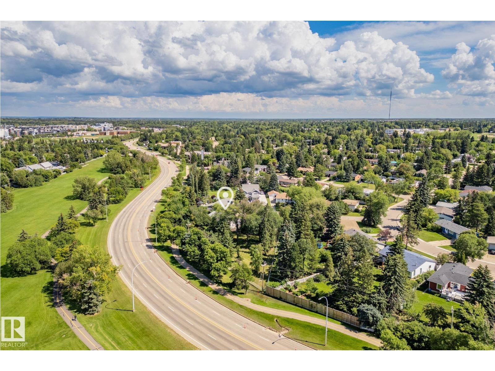 Photo 26 of 102 Maple Co, Sherwood Park AB