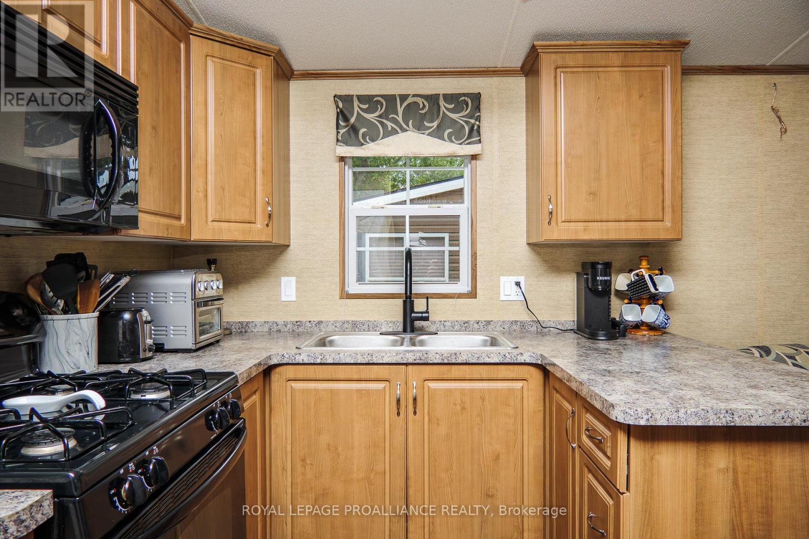 26 BEACH VIEW LANE - 486 COUNTY ROAD 18 - 12