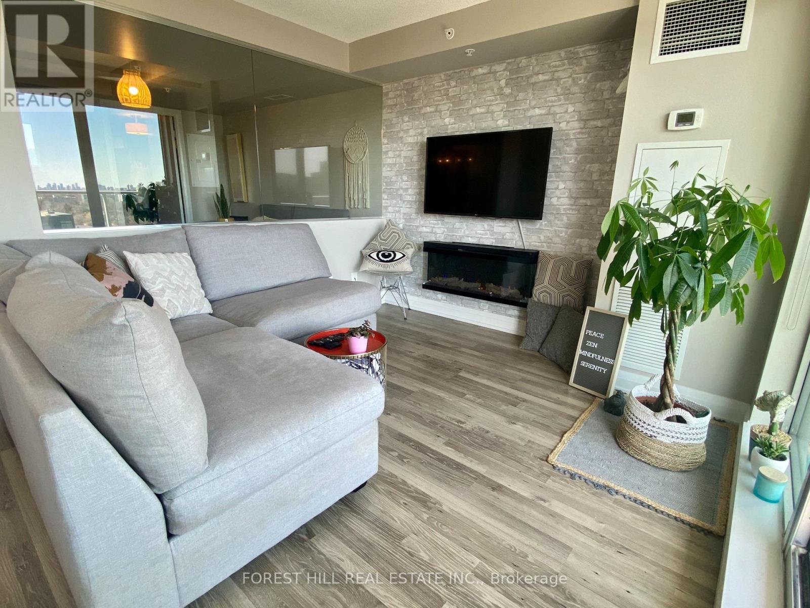 Photo 9 of E 1305 555 Wilson Avenue, Toronto ON
