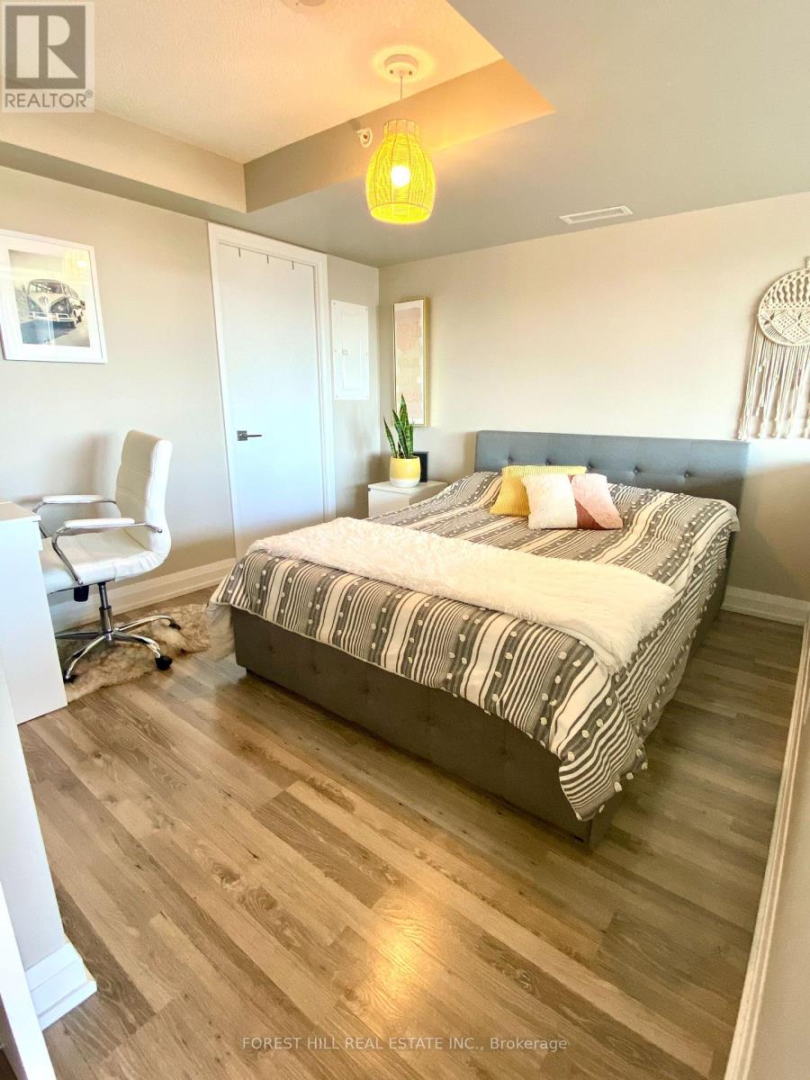 Photo 6 of E 1305 555 Wilson Avenue, Toronto ON