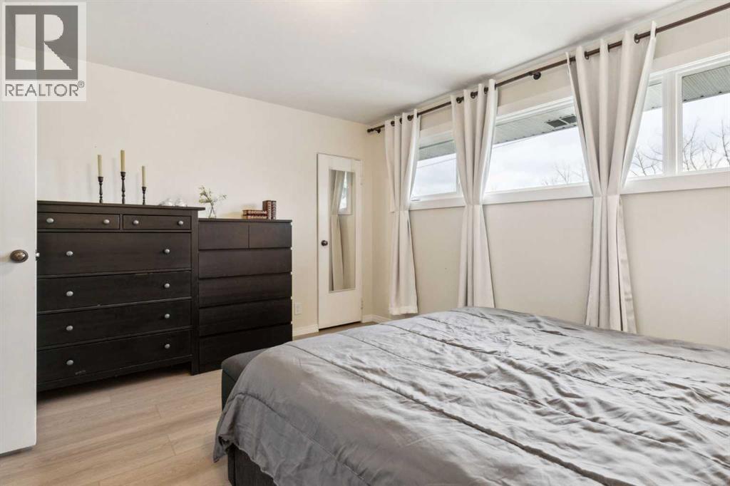 Single Family House for Sale in   Street NE Winston Heights/Mountview Calgary 