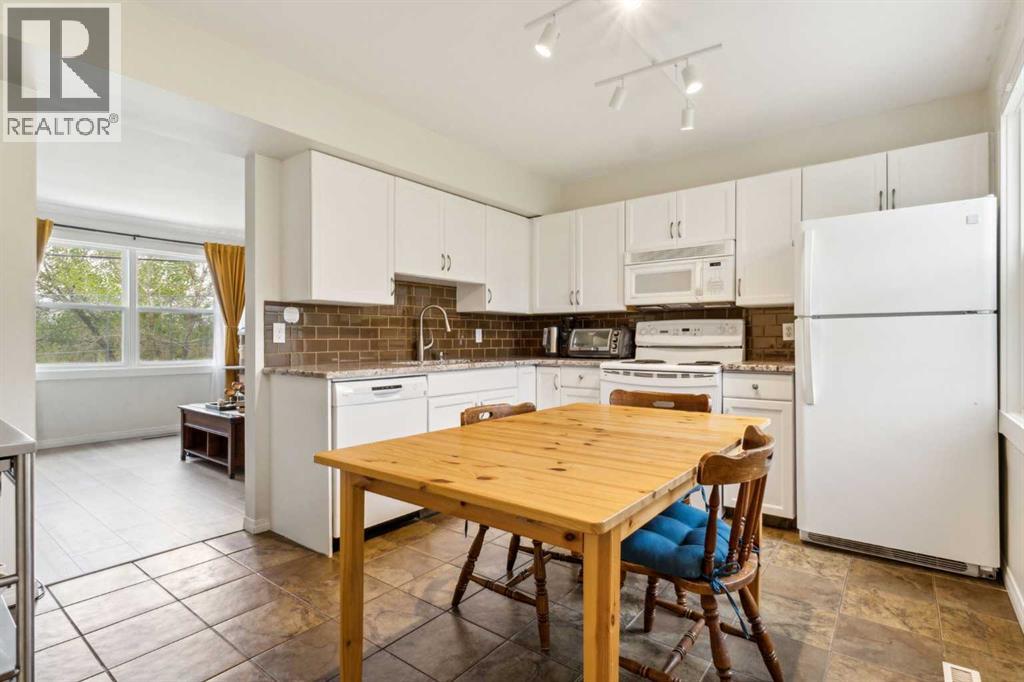 Single Family House for Sale in   Street NE Winston Heights/Mountview Calgary 