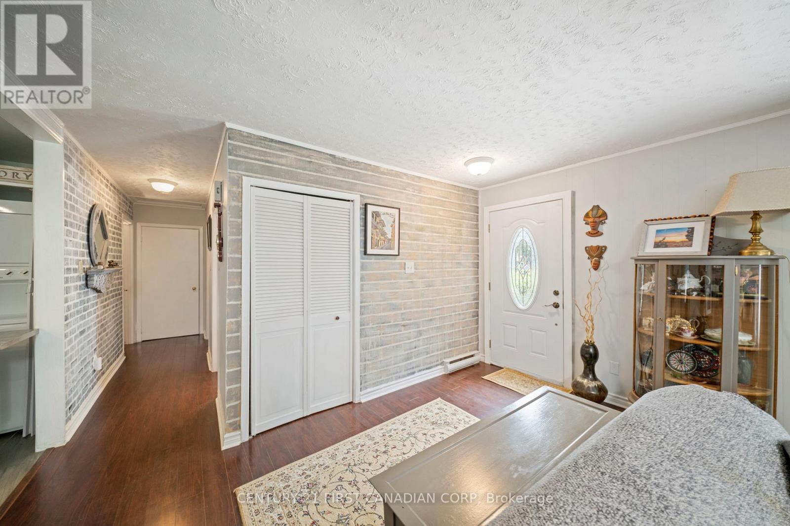 Photo 20 of 21084 Riverview Drive, Thames Centre ON