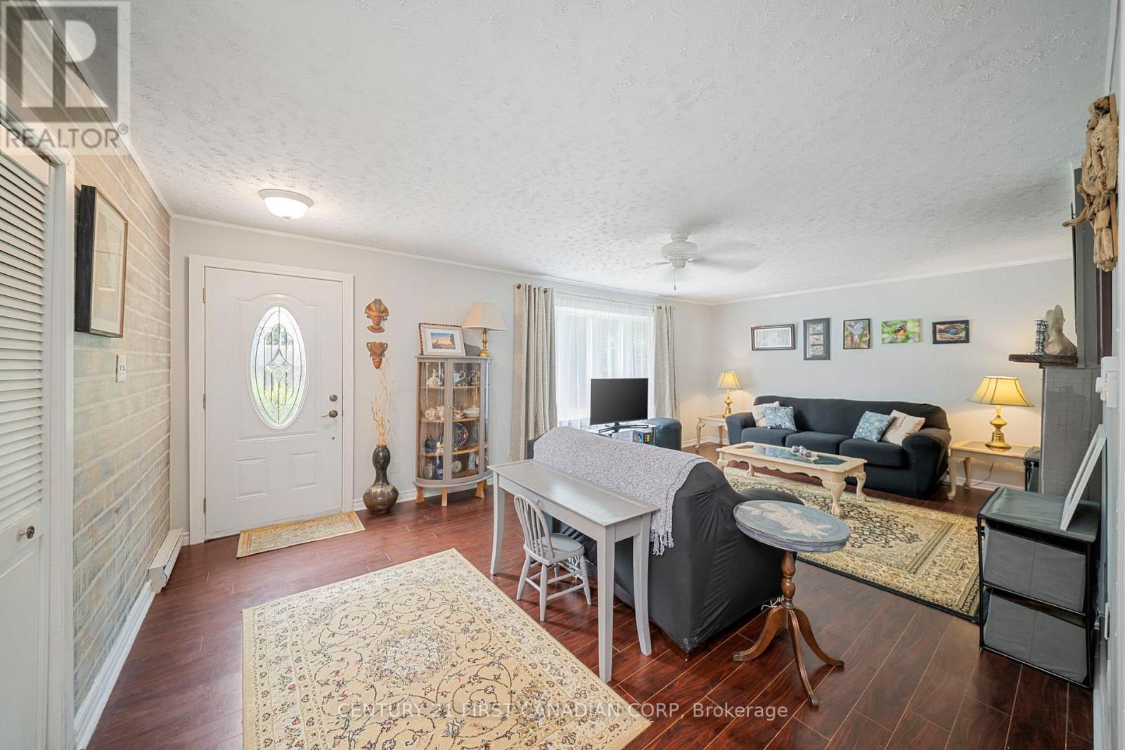 Photo 21 of 21084 Riverview Drive, Thames Centre ON
