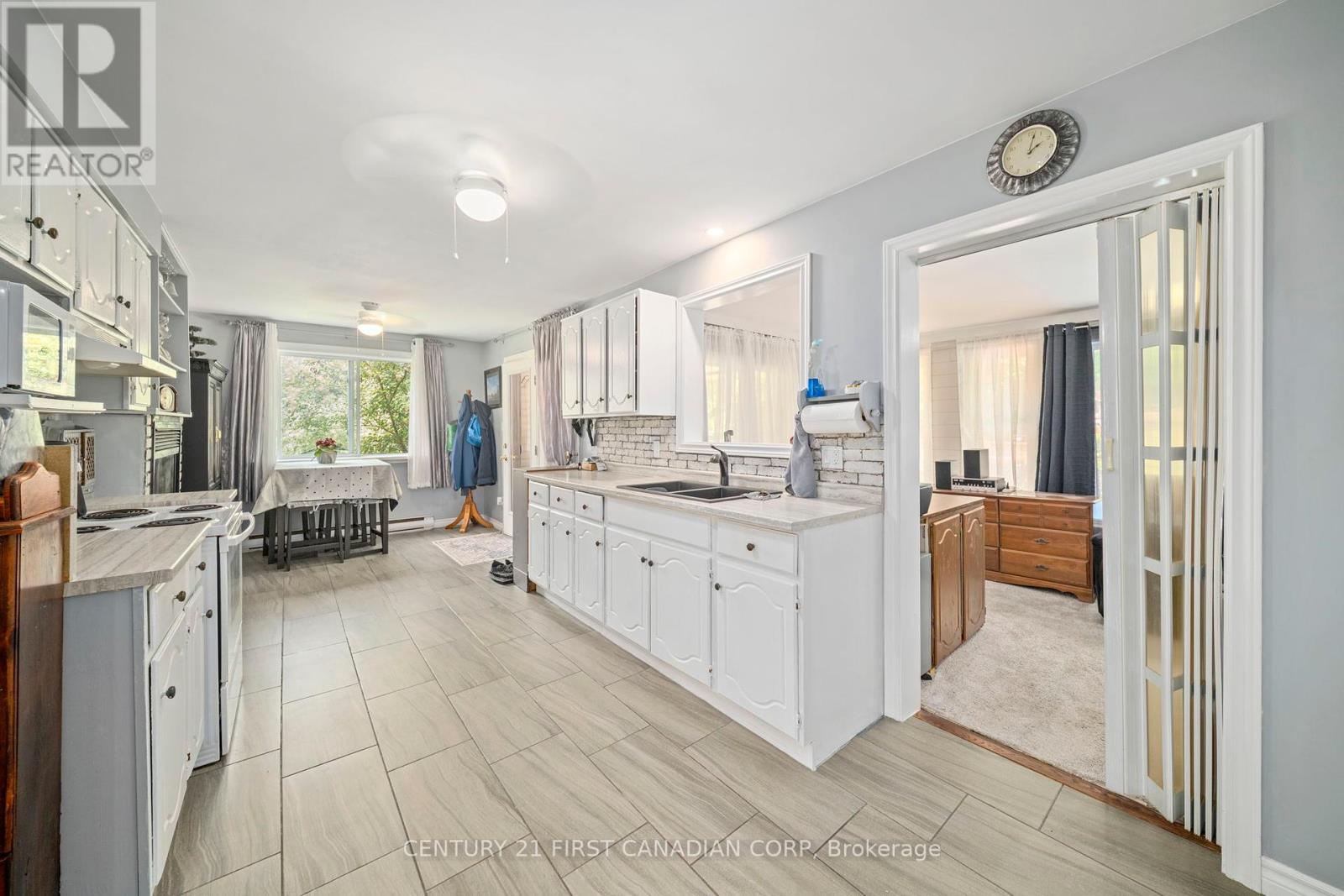 Photo 27 of 21084 Riverview Drive, Thames Centre ON