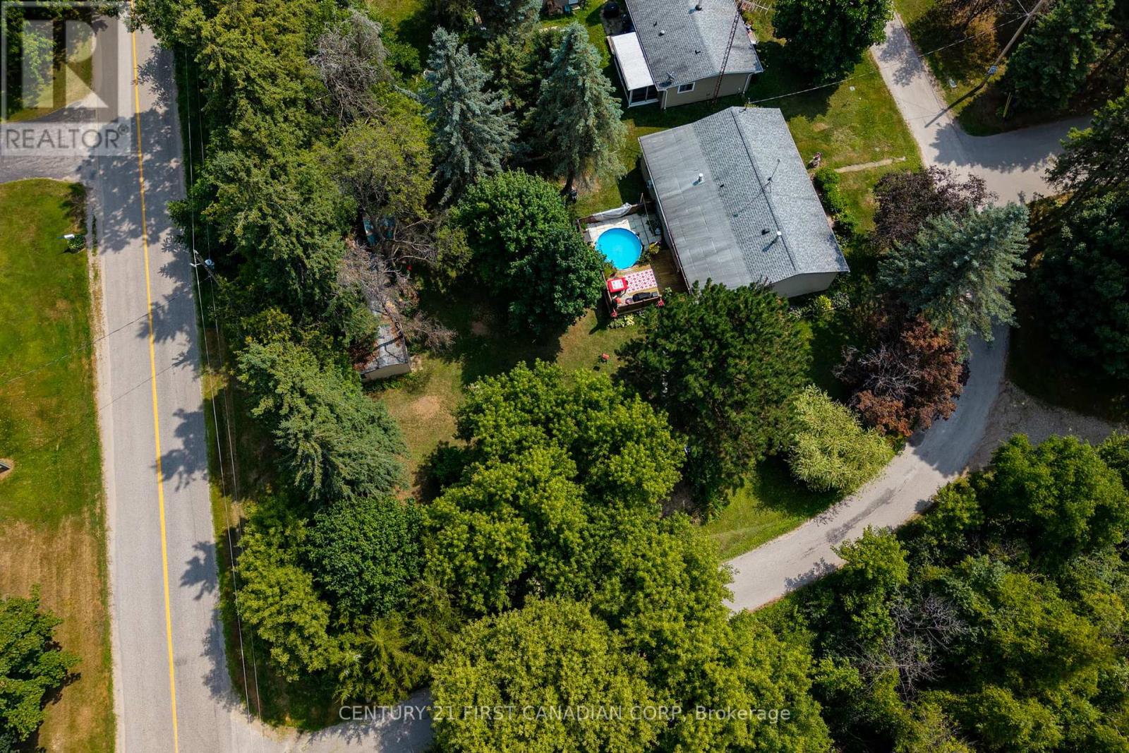 Photo 5 of 21084 Riverview Drive, Thames Centre ON